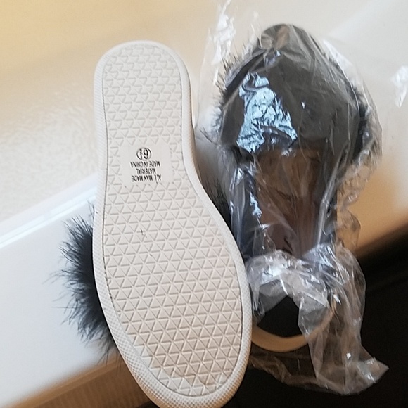 Shoes - Picture 2 of 2